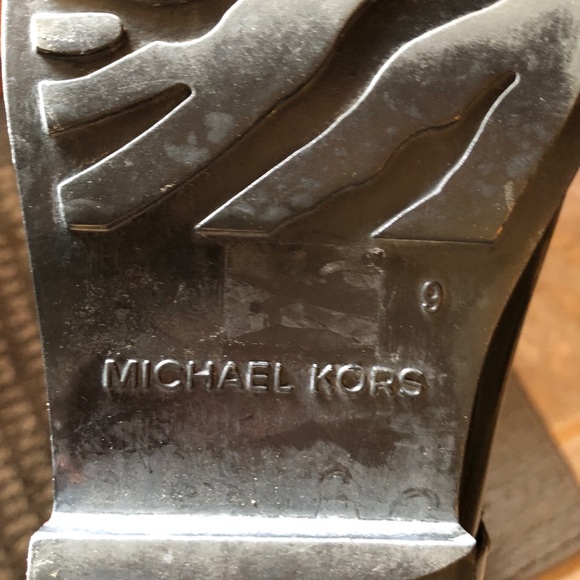 Michael Kors Rain Boots - Picture 2 of 6